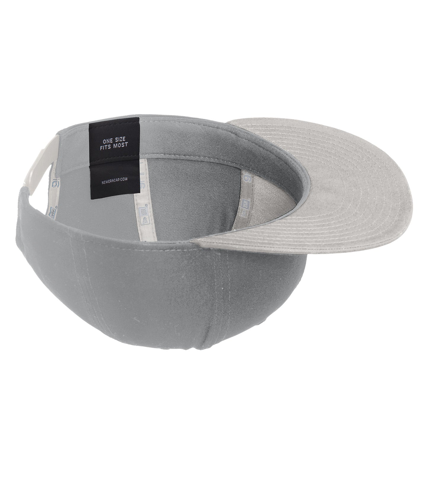 NEW ERAᴹᴰ CASQUETTE À VISIÈRE PLATE ET FERMETURE À BOUTONS-PRESSION. NE400