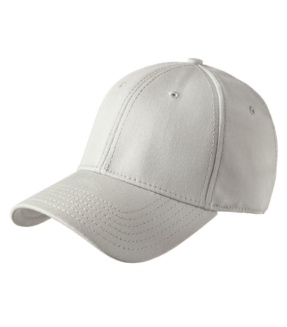 NEW ERAᴹᴰ CASQUETTE STRUCTURÉE EN COTON EXTENSIBLE. NE1000