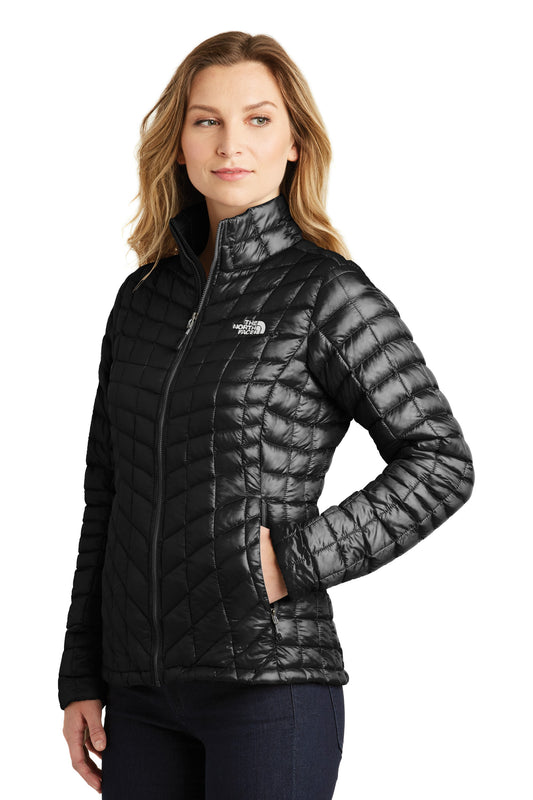 THE NORTH FACEᴹᴰ MANTEAU THERMOBALLᴹᶜ TREKKER POUR FEMMES. NF0A3LHK